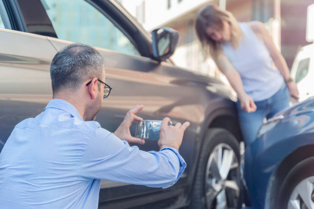 Professional Full Coverage Car Insurance technician working in Rock Falls, IL